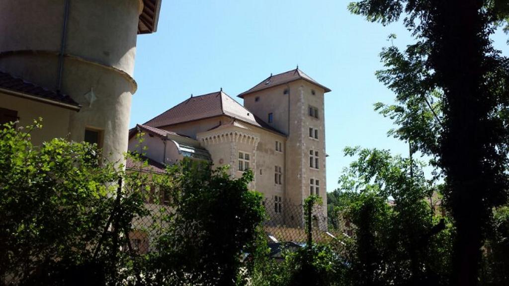 Tempologis - Chateau De La Rochette Fontaine  Bagian luar foto